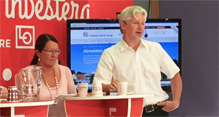 Avtalssekreterarna Lenita Granlund och Torbjörn Johansson.