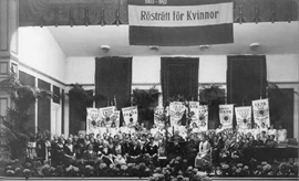 Landsorganisationen för kvinnornas politiska rösträtt.  L.K.P.R. avslutningsmöte efter vunnen rösträtt 1921.